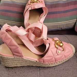AEROSOLES Pink Quilted Espadrille Wedges